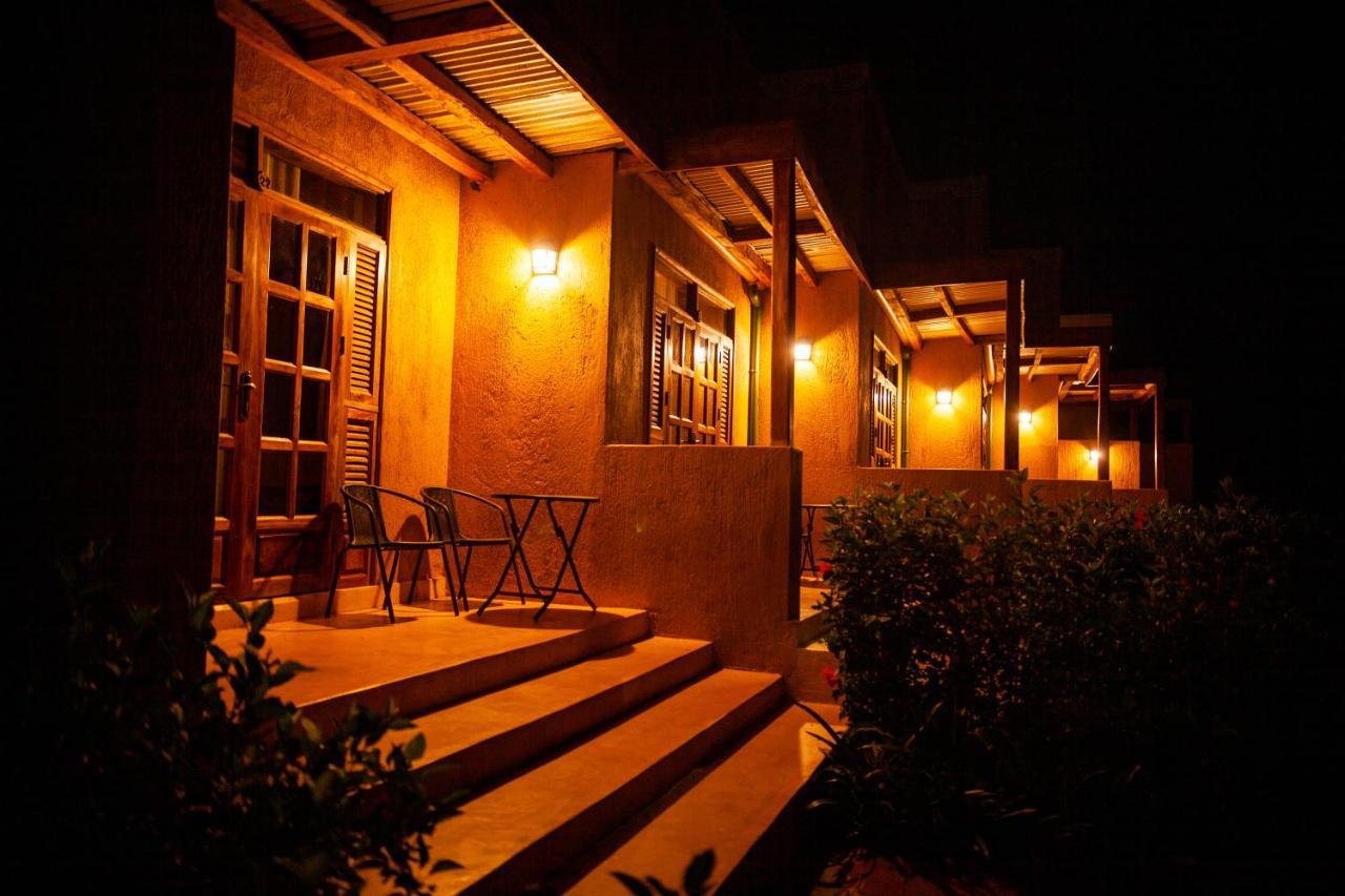 Brovad Sands Lodge カランガラ県 エクステリア 写真