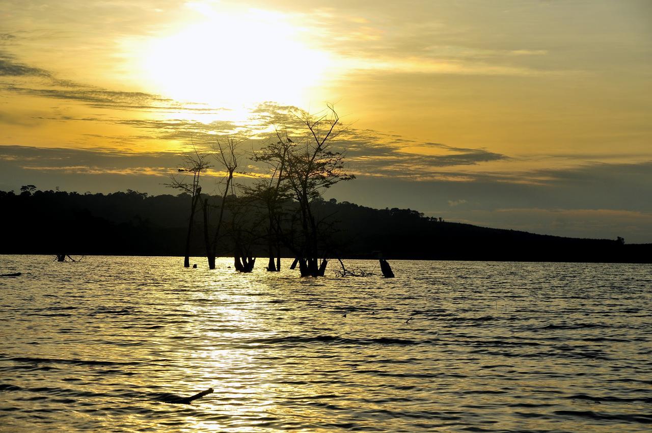Brovad Sands Lodge カランガラ県 エクステリア 写真