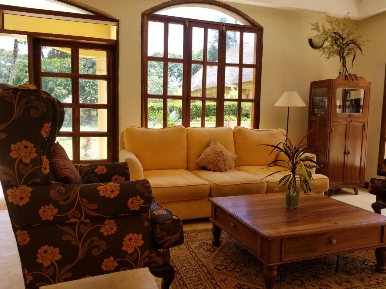 Brovad Sands Lodge カランガラ県 エクステリア 写真